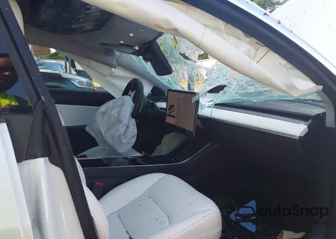 2020 Tesla Model 3 from USA, damaged, VIN 5YJ3E1EB5LF622680